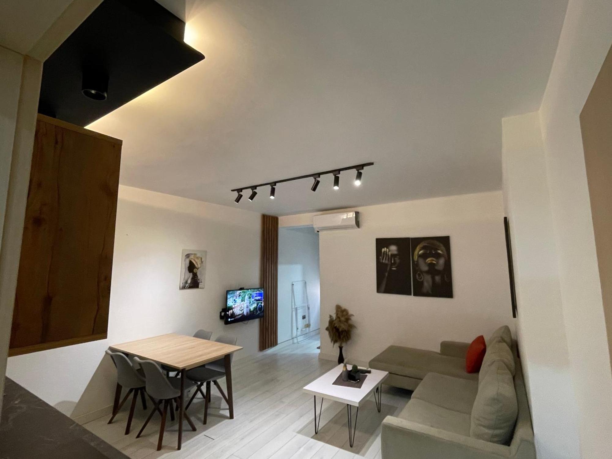 Your Apartment Tirana City Centre Eksteriør billede